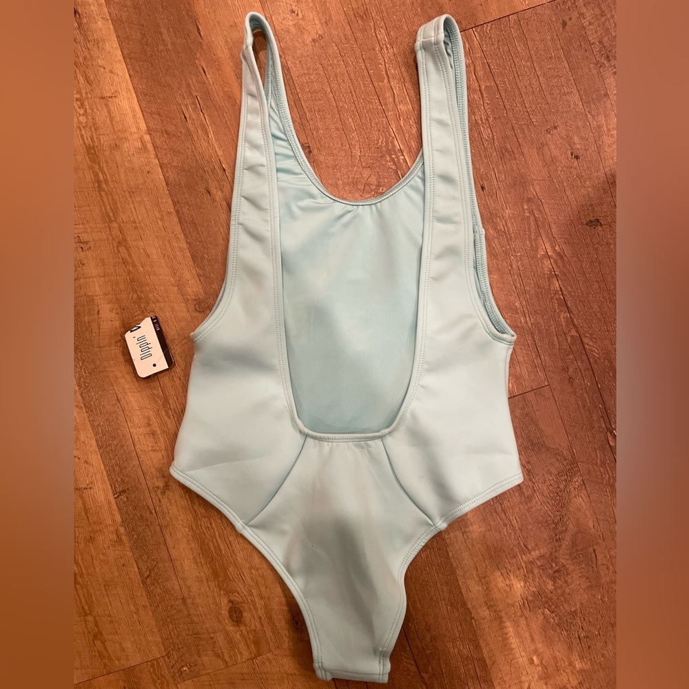 Dippin’ Daisy One-Piece‎ Swimsuit - Picture 3 of 9